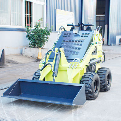 EPA 승인된 미니 스키드 스티어 로더 950kg 기계 무게와 17.2kW 전력