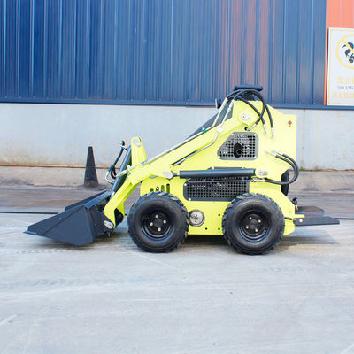 EPA 승인된 미니 스키드 스티어 로더 950kg 기계 무게와 17.2kW 전력