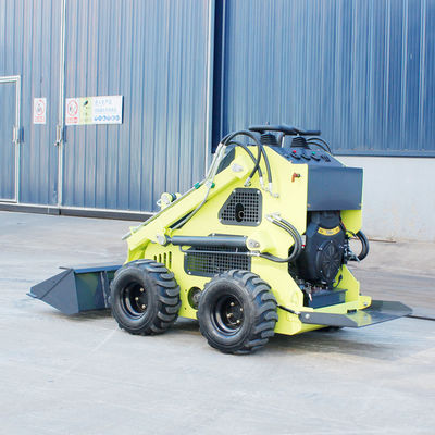 EPA 승인된 미니 스키드 스티어 로더 950kg 기계 무게와 17.2kW 전력