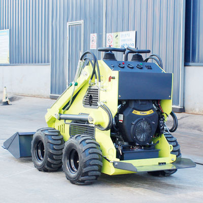 EPA 승인된 미니 스키드 스티어 로더 950kg 기계 무게와 17.2kW 전력