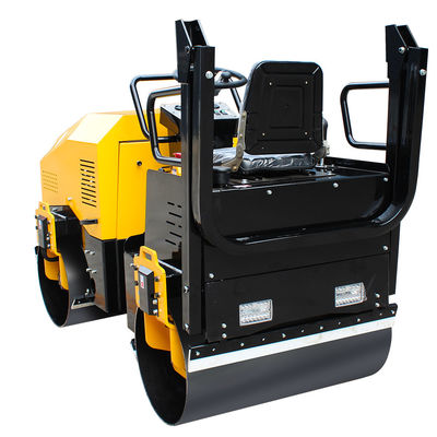 28.5 kw YL1100 2.5 톤 건설 기계 물 뿌리는 모델로 도로 롤러